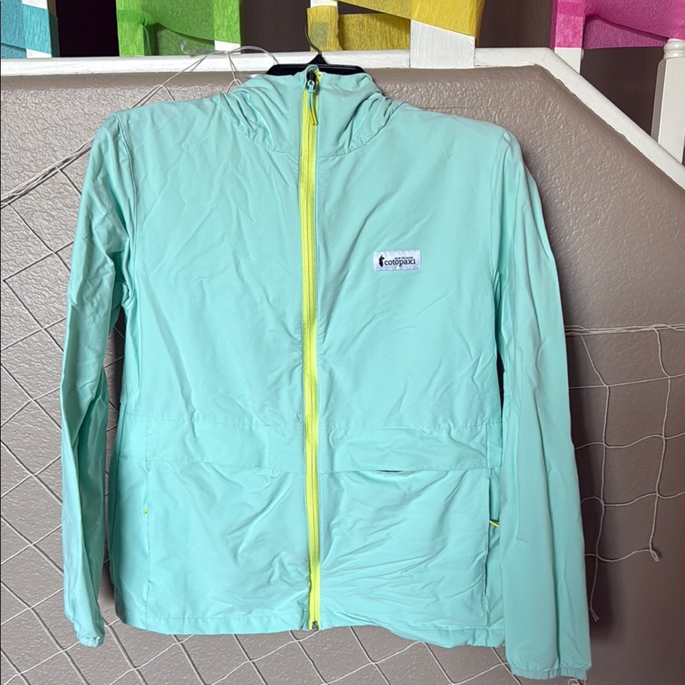 Cotopaxi Aqua Jacket with Yellow Zipper